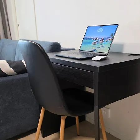 Rahulihomes Centre 1 Bedroom Terrace 100mb Wi-fi 3min Train Station