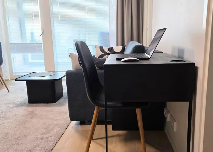 Rahulihomes Centre 1 Bedroom Terrace 100mb Wi-fi 3min Train Station *